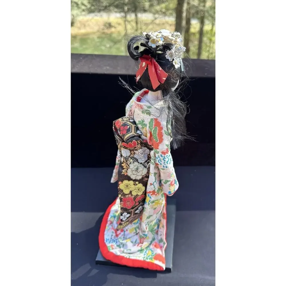 Japanese Geisha Silk Gold Kimono 17.5